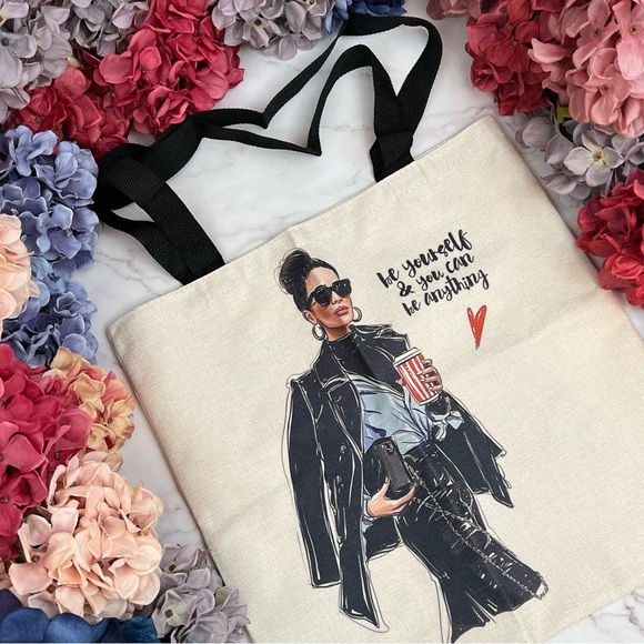 Eco-Friendly High Fashion Strong Woman Folding Tote Bag - Picture 4 of 15